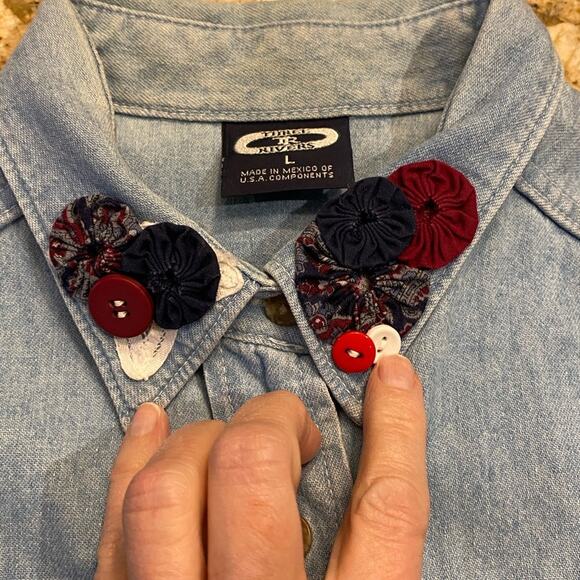 Three Rivers Womens Large Vintage Denim Shirt with vintage quilt pieces/doilies - Picture 7 of 8
